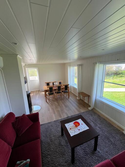 Og Naust I Idylliske Omstendigheter Holiday home *
