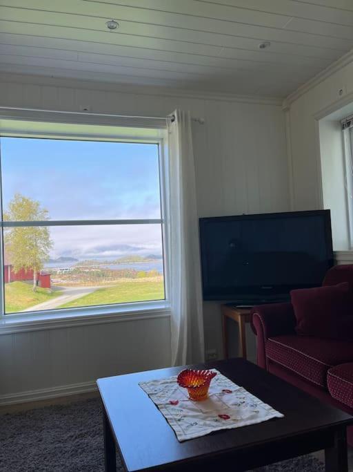 Holiday home Og Naust I Idylliske Omstendigheter